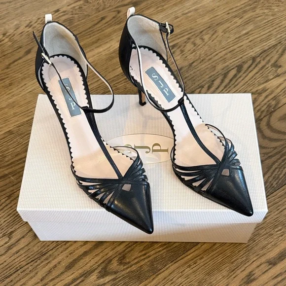 SJP t-strap Black Heel named the “Carrie” for Sara Jessica Parker size 36.5 - Picture 1 of 7